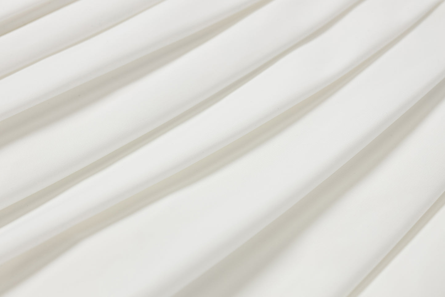 High-waisted pleated skirt (white)