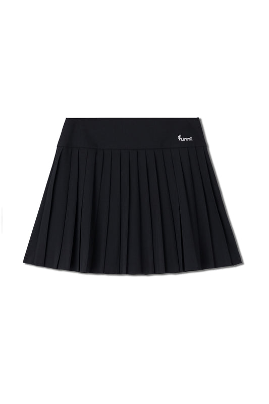 pleated mini skirt